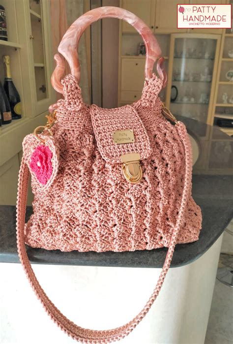 borsa uncinetto modello prada|Borsa rosa antico realizzata ad uncinetto a punto Prada .